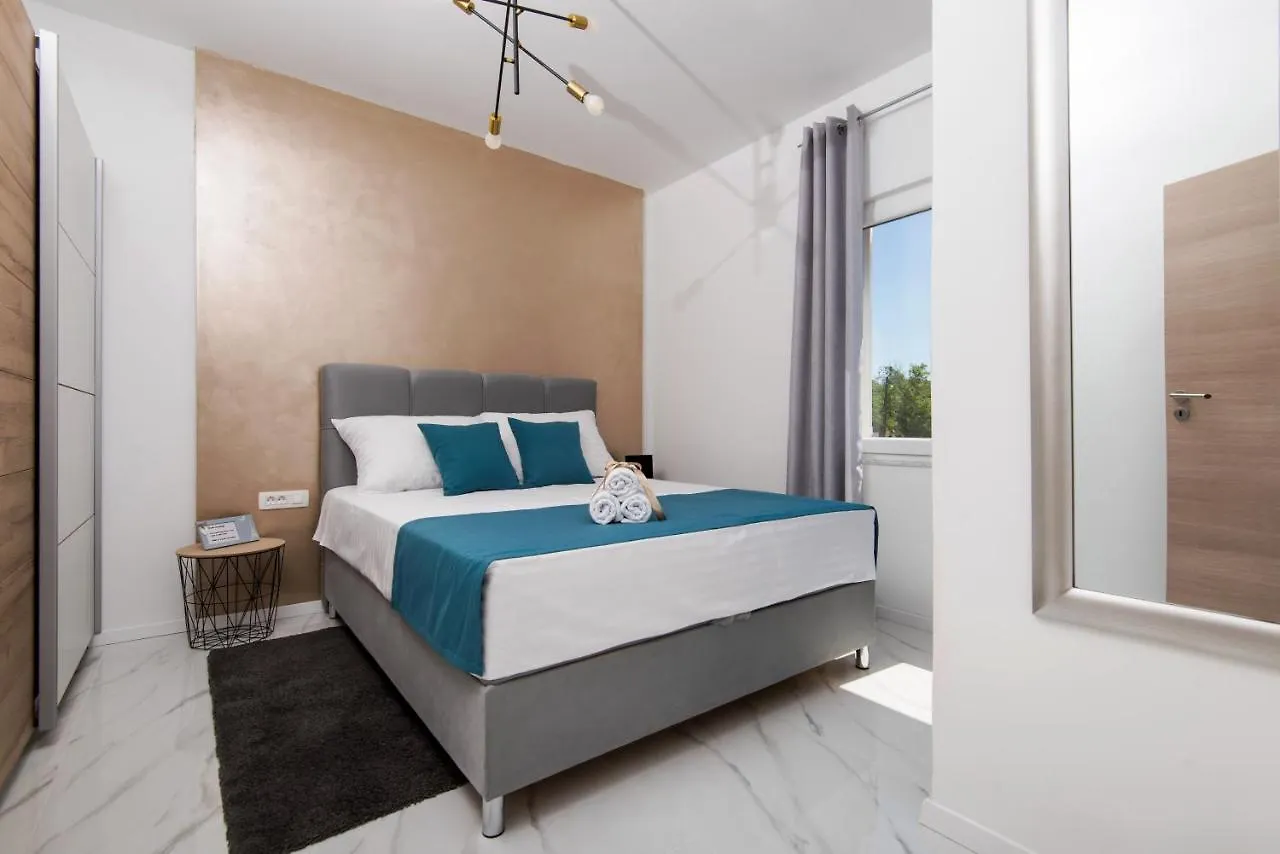 Euroholiday Apartments Turanj 0*,