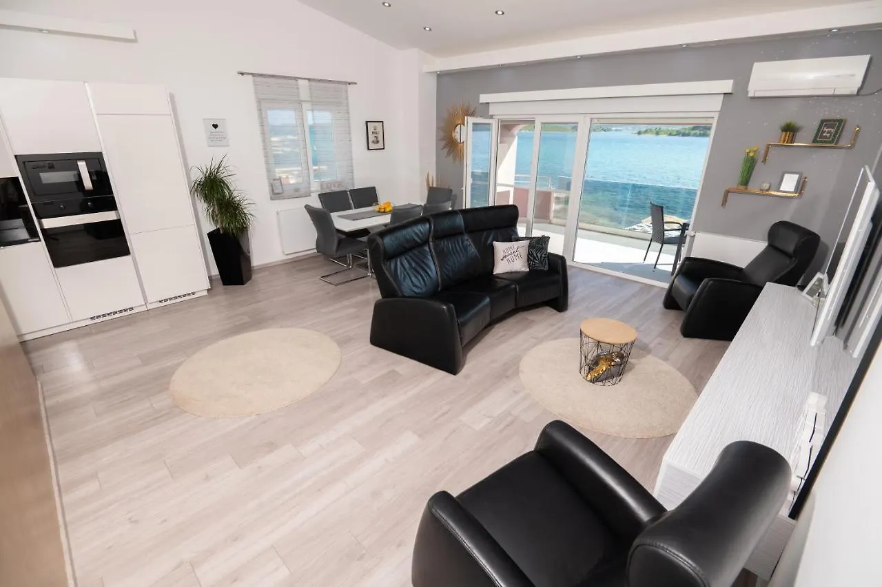 Euroholiday Apartments Turanj Croatia