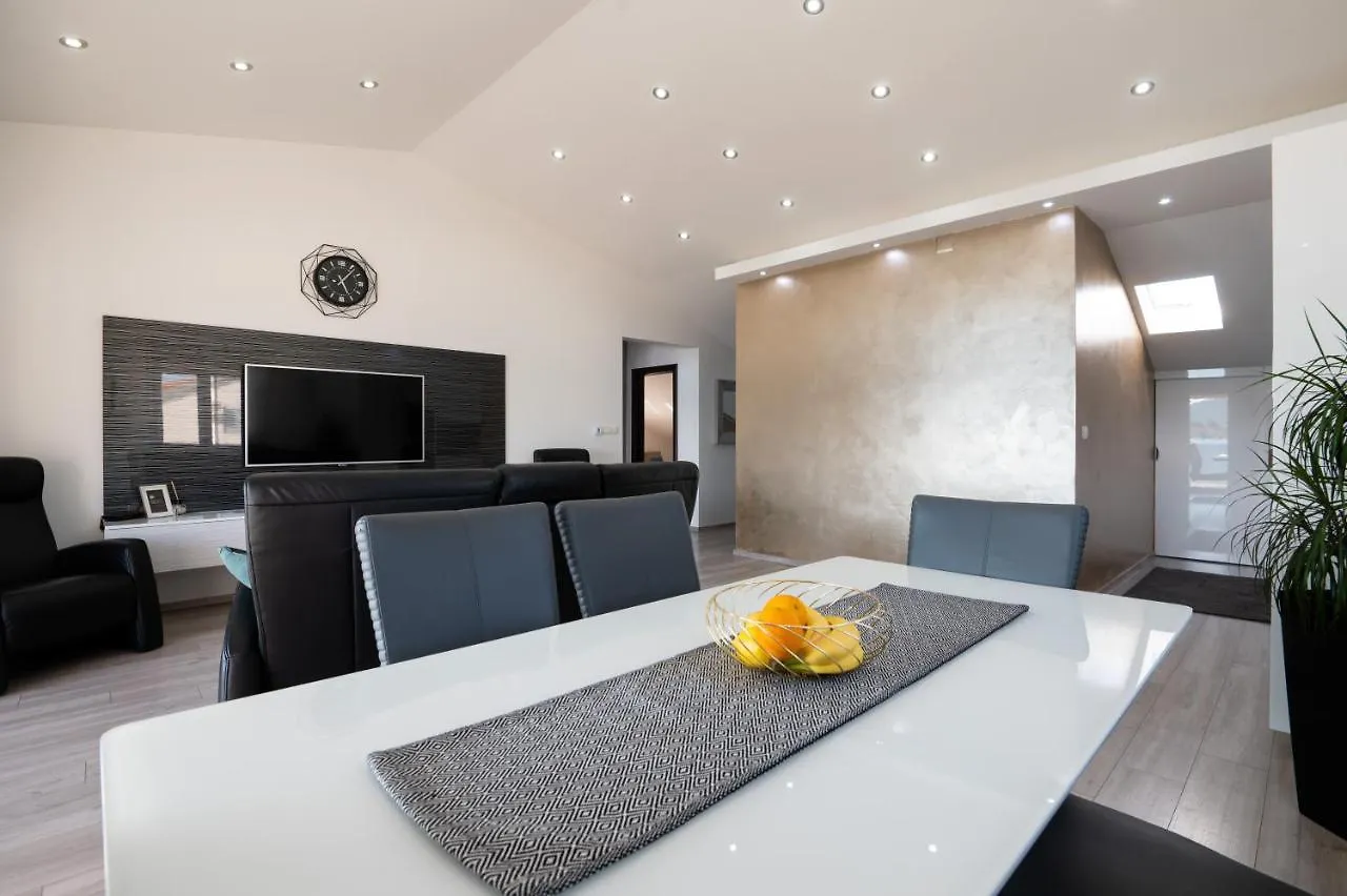 Euroholiday Apartments Turanj