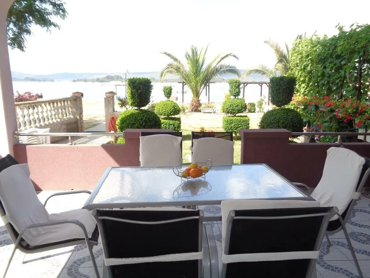 Euroholiday Apartments Turanj